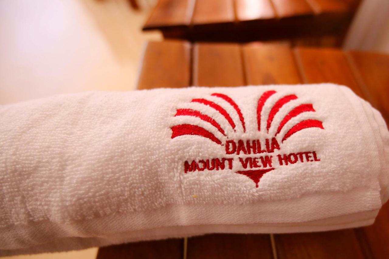 Dahlia Mount View Hotel Nuwara Eliya Bagian luar foto